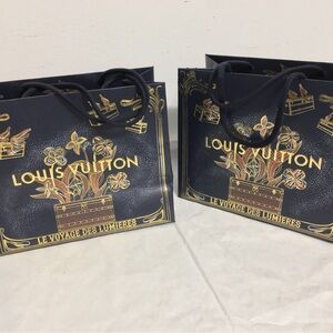 Louis Vuitton Black and Gold paper Gift Bag